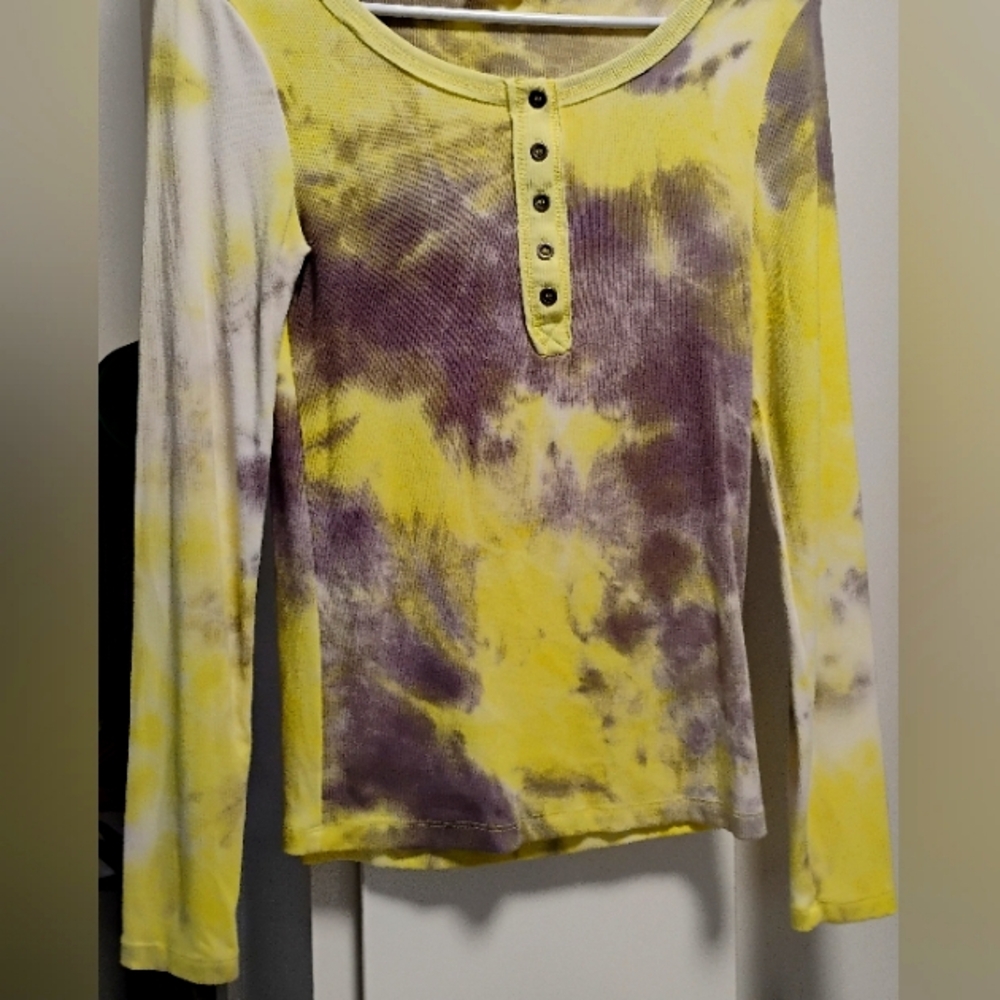 Med yellow long sleeve